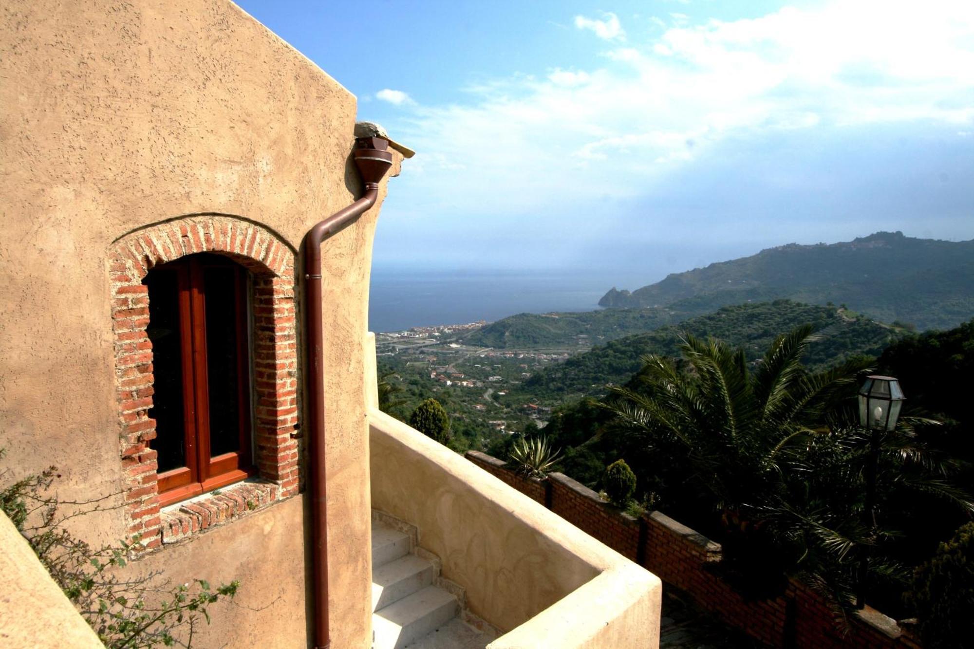 Resort Borgo San Rocco Savoca Exterior foto
